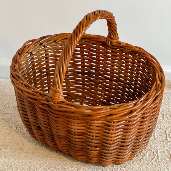 Vintage Gathering Basket French Country Market Basket - Picture 2 of 5